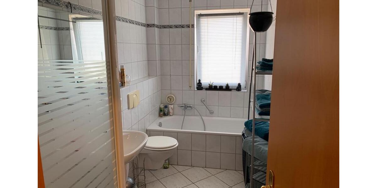 Etagenwohnung Kirchheimbolanden - 4.5 Zimmer, 90 m&sup2;, 800&euro; | Angebot:25164484