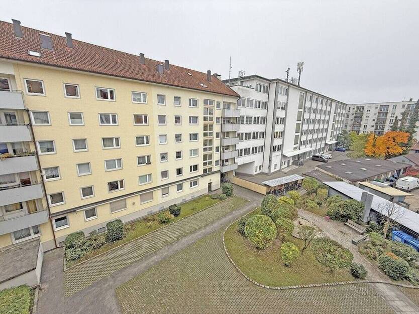 Sofort verfügbar! Ruhiges Apartment mit Einbauküche, Wannenbad und Aufzug in Obergiesing 1 zimmer