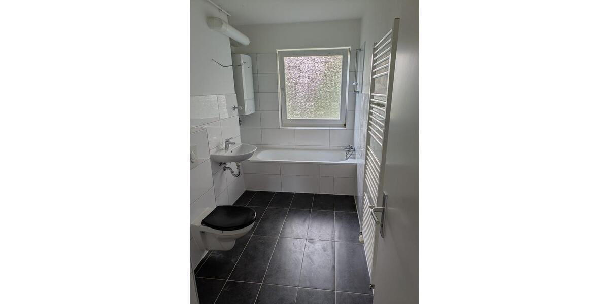 Etagenwohnung Wilhelmshaven Altengroden - 4 Zimmer, 80 m&sup2;, 600&euro; | Angebot:26518161