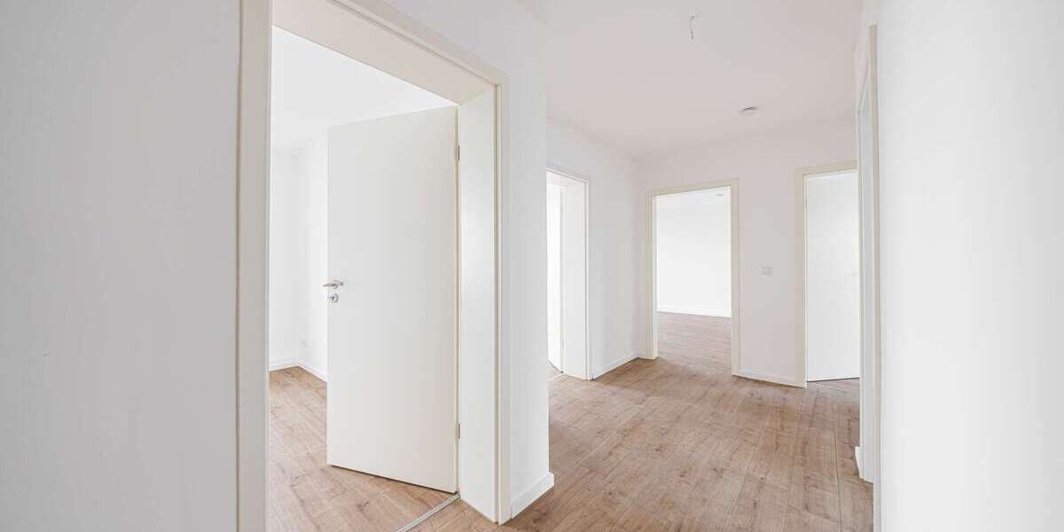 Etagenwohnung Borna - 4 Zimmer, 66 m&sup2;, 590&euro; | Angebot:25143303