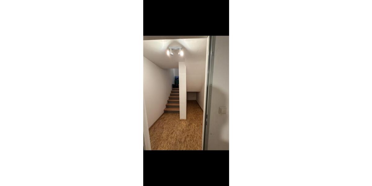 Etagenwohnung Bellheim - 6 Zimmer, 196 m&sup2;, 2.294&euro; | Angebot:24445922