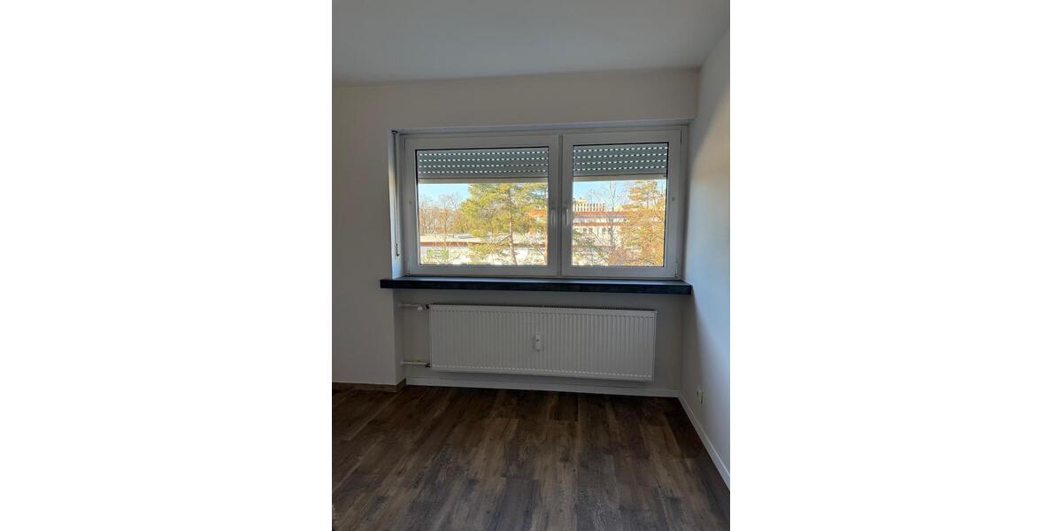 Etagenwohnung Neutraubling - 3 Zimmer, 72 m&sup2;, 1.100&euro; | Angebot:25235093