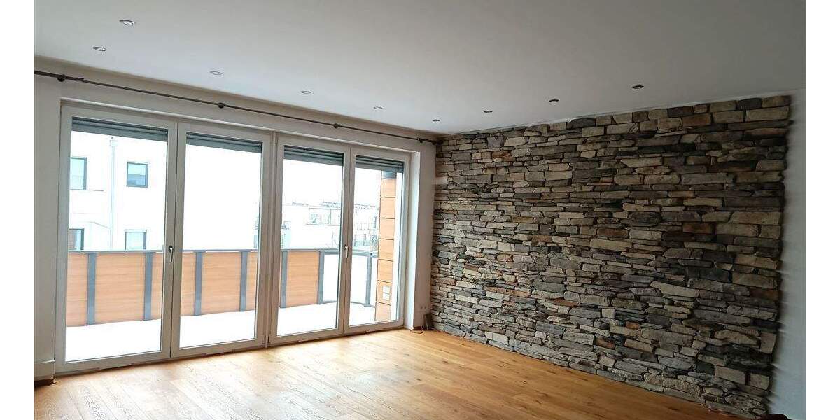 Etagenwohnung Zwenkau - 3 Zimmer, 108 m&sup2;, 1.499&euro; | Angebot:25736432