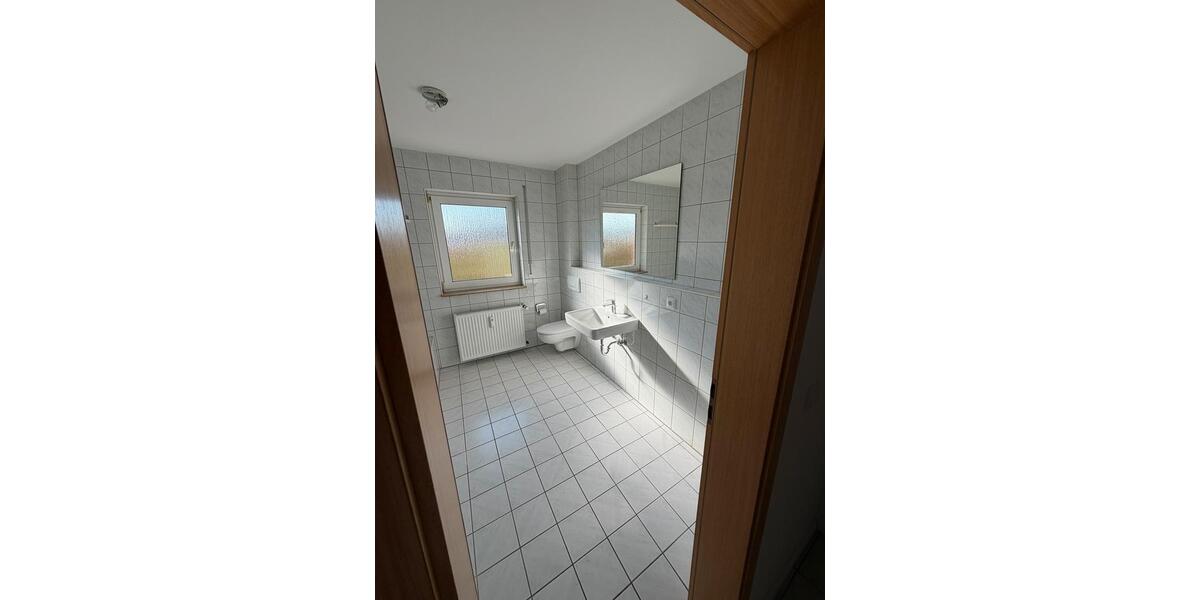 Erdgeschoßwohnung Dinkelsbühl - 3 Zimmer, 76 m&sup2;, 600&euro; | Angebot:26006496