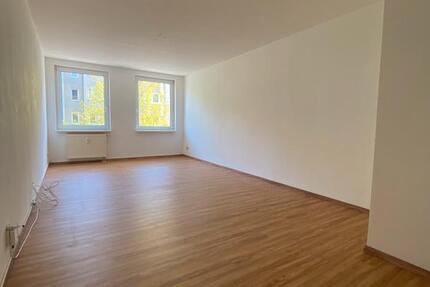 Wohnung Pasewalk - 2 Zimmer, 65 m&sup2;, 450&euro; | Angebot:26419014