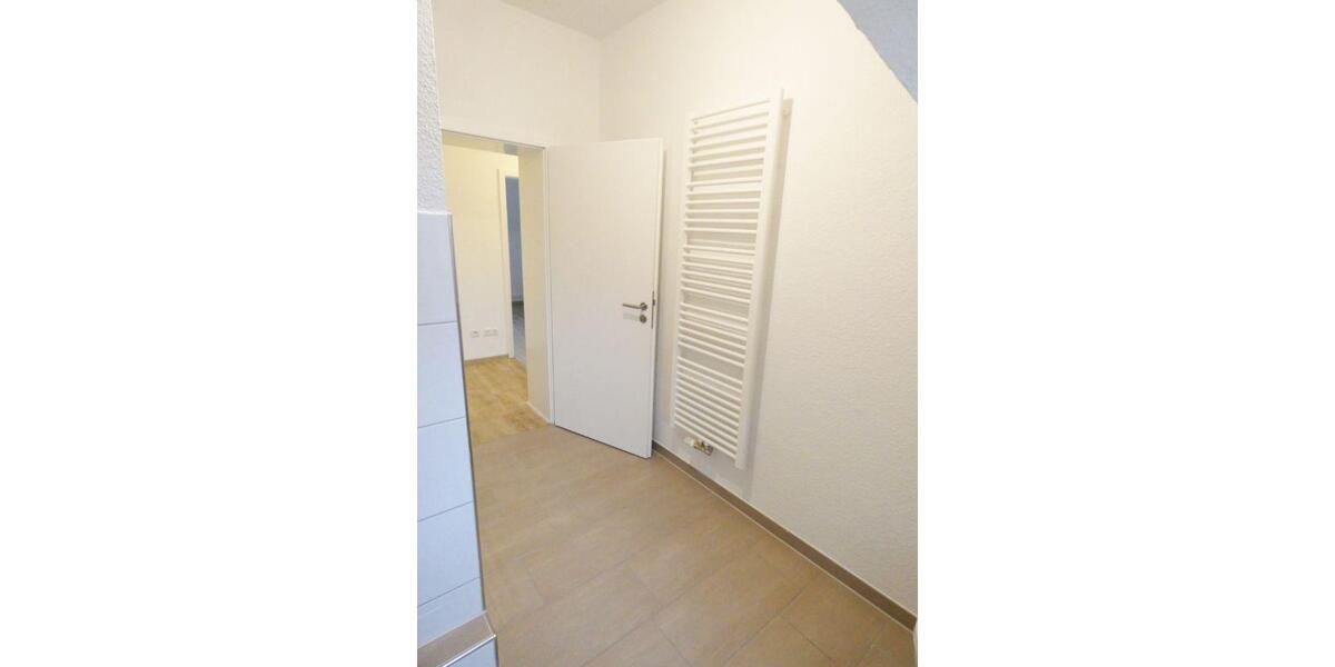 Dachgeschoßwohnung Essen Stadtbezirk III - 3 Zimmer, 78 m&sup2;, 671&euro; | Angebot:25131713