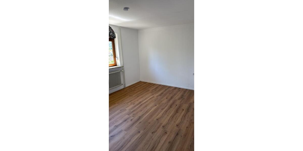 Etagenwohnung Küssaberg - 2.5 Zimmer, 63 m&sup2;, 900&euro; | Angebot:26168630