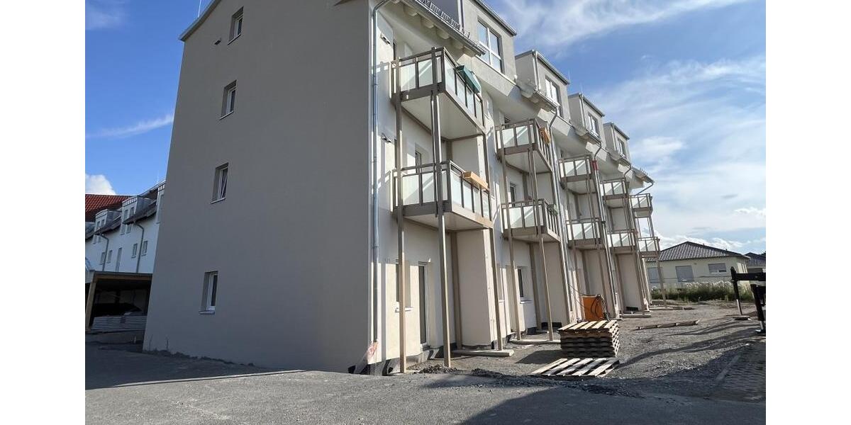 Dachgeschoßwohnung Arnsdorf - 2 Zimmer, 39 m&sup2;, 530&euro; | Angebot:24434556