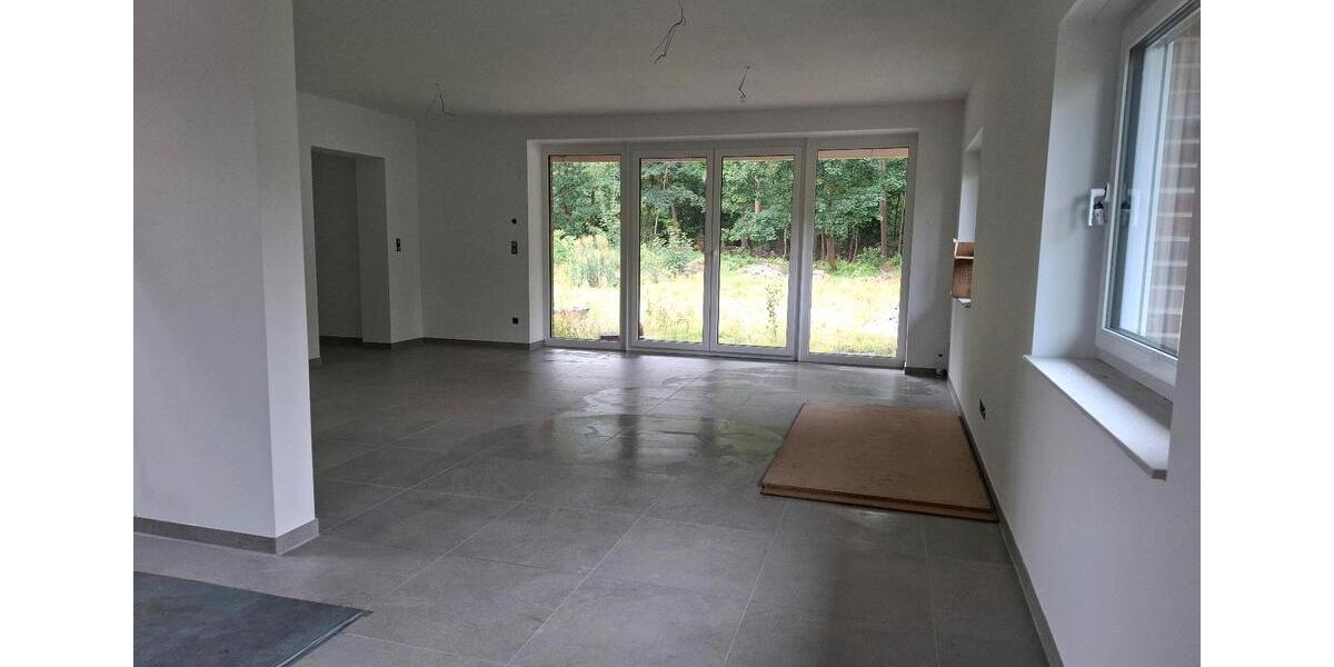 Doppelhaushälfte Hambühren - 3 Zimmer, 114 m&sup2;, 1.400&euro; | Angebot:21683298