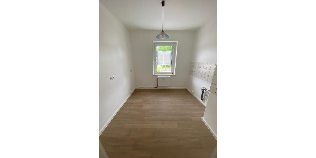 Etagenwohnung Braunsbedra - 2 Zimmer, 57 m&sup2;, 320&euro; | Angebot:26532181
