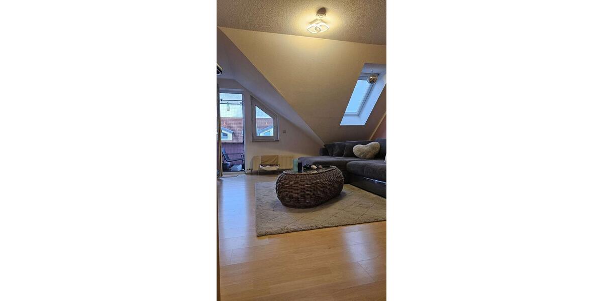 Dachgeschoßwohnung Hameln Kernstadt - 3 Zimmer, 75 m&sup2;, 550&euro; | Angebot:26001568