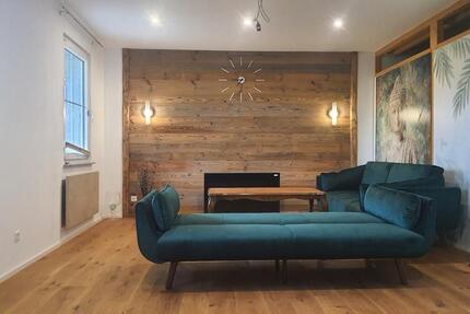 Historisches Schulhaus in schöner Aussicht 4 zimmer