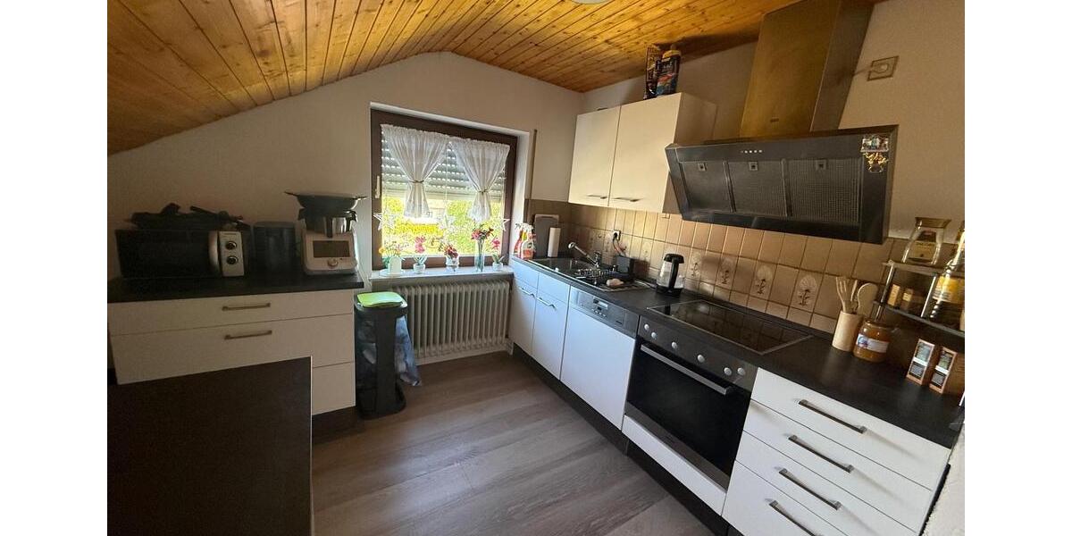 Dachgeschoßwohnung Rosenfeld - 2 Zimmer, 71 m&sup2;, 750&euro; | Angebot:26463446