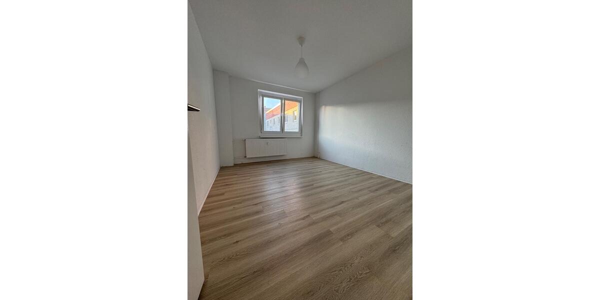 Etagenwohnung Pritzwalk - 3 Zimmer, 62 m&sup2;, 527&euro; | Angebot:26701570