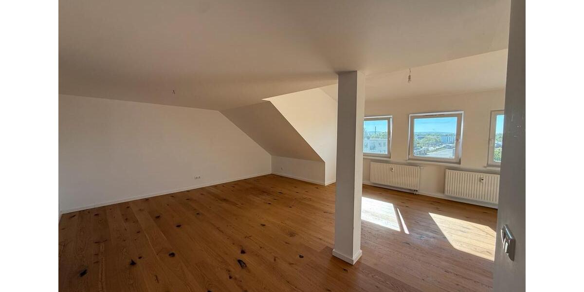 Dachgeschoßwohnung Hanau - 2 Zimmer, 91 m&sup2;, 1.050&euro; | Angebot:26383301