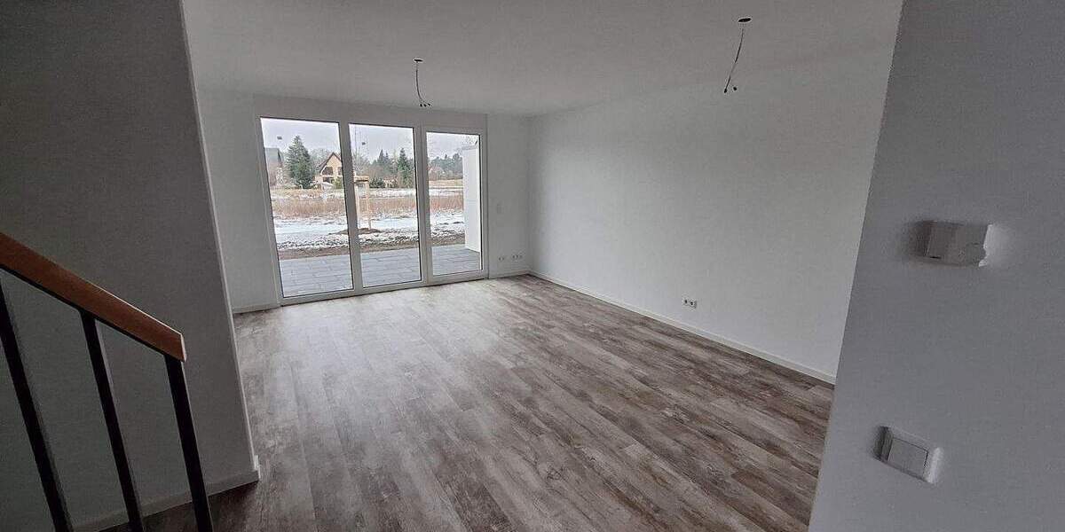 Etagenwohnung Pirna - 5 Zimmer, 120 m&sup2;, 1.700&euro; | Angebot:25737683