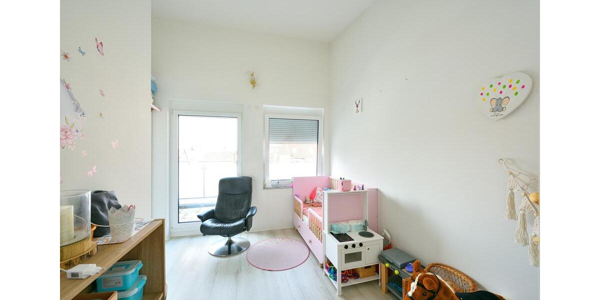 Reihenhaus Markgröningen - 5 Zimmer, 133 m&sup2;, 1.800&euro; | Angebot:25632777