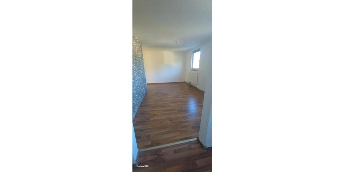 Etagenwohnung Steffenberg - 3 Zimmer, 65 m&sup2;, 500&euro; | Angebot:26387637