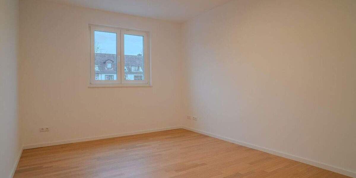 Etagenwohnung Frankfurt am Main Hausen - 4 Zimmer, 145 m&sup2;, 3.400&euro; | Angebot:25736904