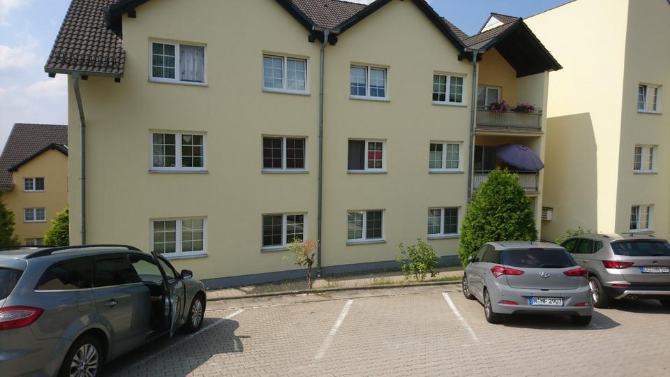 Top 4 RaumWohnung auf 100 m² mit Küche und Balkon ,Neues Bad