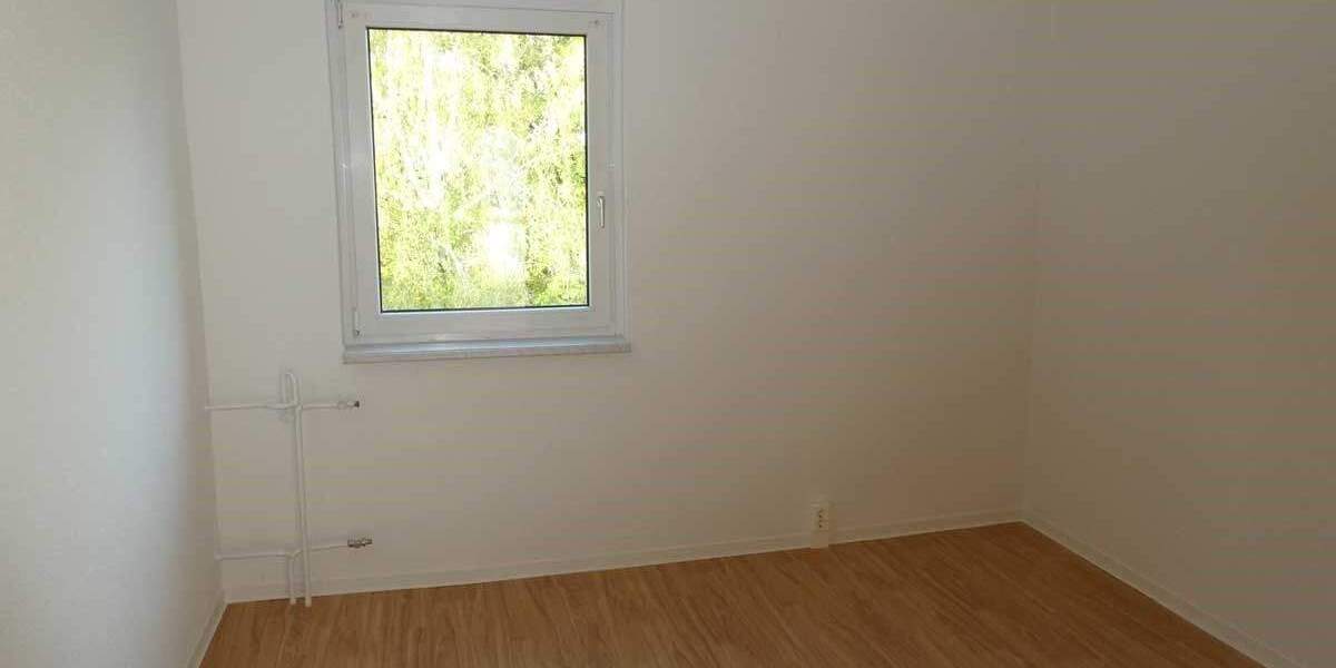 Etagenwohnung Naundorf Hof - 4 Zimmer, 84 m&sup2;, 535&euro; | Angebot:25701635