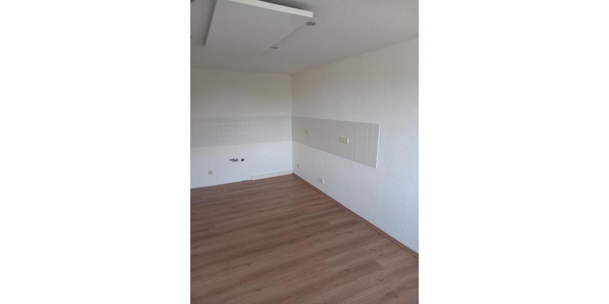 Dachgeschoßwohnung Colditz - 3 Zimmer, 105 m&sup2;, 700&euro; | Angebot:26445173