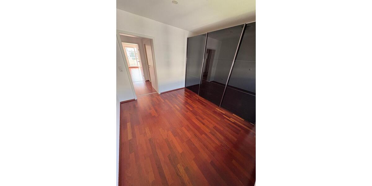 Etagenwohnung Darmstadt Darmstadt-West - 3 Zimmer, 84 m&sup2;, 1.400&euro; | Angebot:26516599