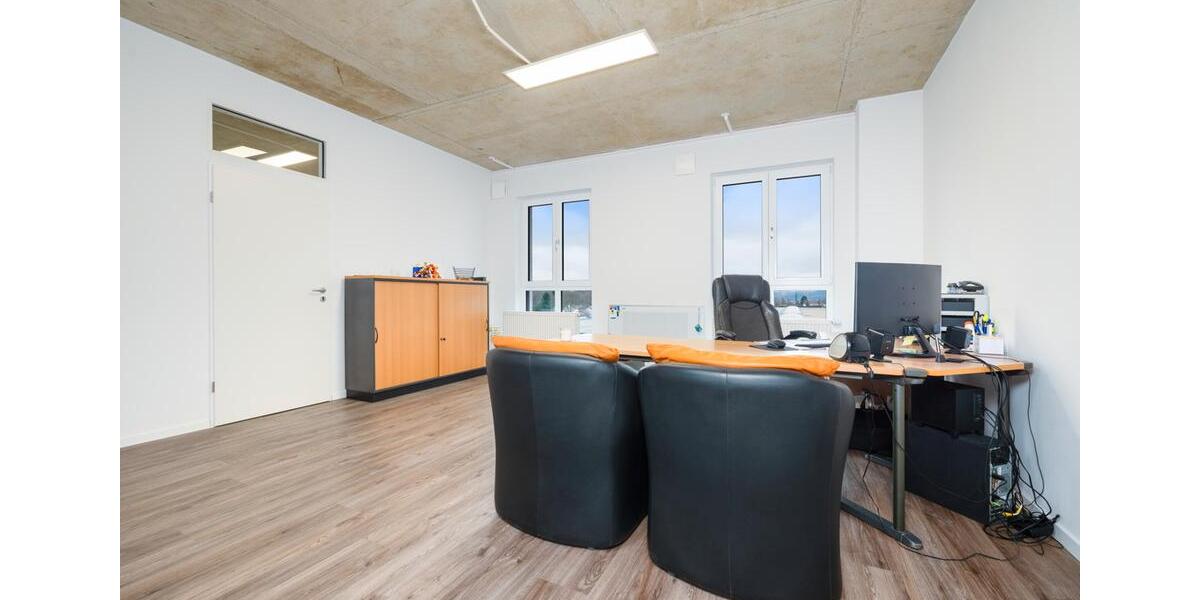 NEUBAU - PROVISIONSFREI | Modernes Büro mit erstklassiger Anbindung in bester Lage von Neusäß zimmer