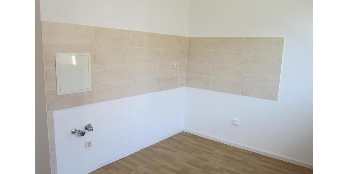 Etagenwohnung Crimmitschau - 4 Zimmer, 87 m&sup2;, 589&euro; | Angebot:19635396