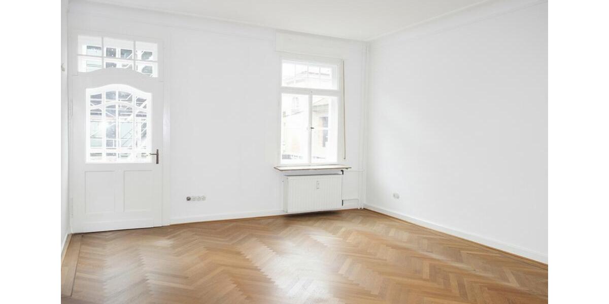 Etagenwohnung Schweinfurt Gartenstadt - 4 Zimmer, 135 m&sup2;, 1.300&euro; | Angebot:26637699
