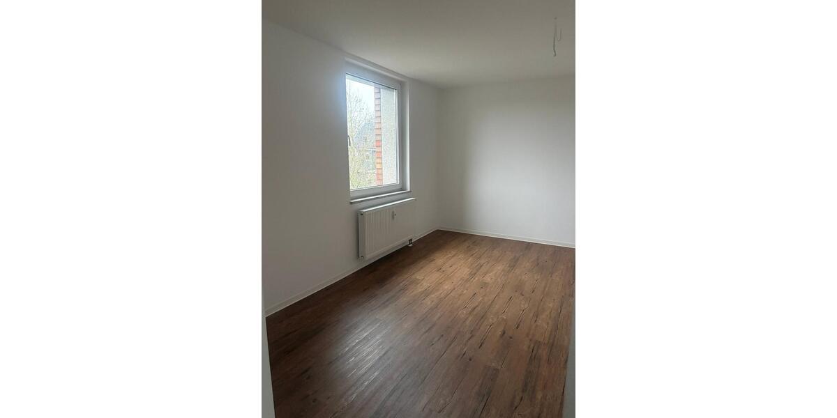 Etagenwohnung Duisburg Walsum - 3 Zimmer, 84 m&sup2;, 735&euro; | Angebot:24704660