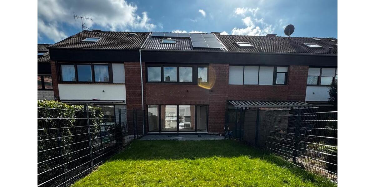 Reihenhaus Lohmar - 6 Zimmer, 170 m&sup2;, 2.350&euro; | Angebot:26345389