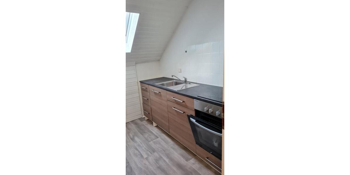 Dachgeschoßwohnung Vellmar - 2.5 Zimmer, 56 m&sup2;, 620&euro; | Angebot:25022418