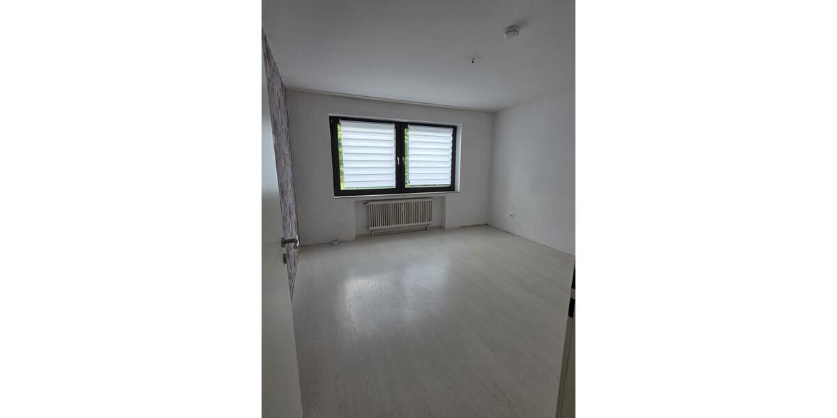 Etagenwohnung Oberhausen Schmachtendorf - 3.5 Zimmer, 80 m&sup2;, 980&euro; | Angebot:26639511