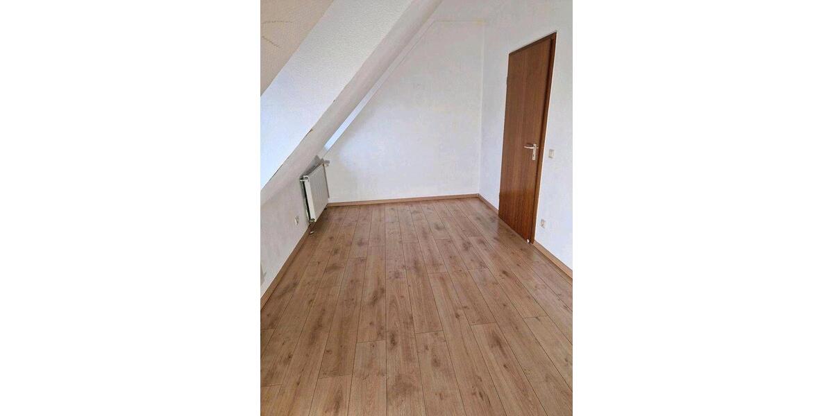 Etagenwohnung Rockenhausen - 3 Zimmer, 90 m&sup2;, 830&euro; | Angebot:26018472