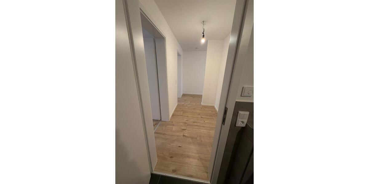 Etagenwohnung Barbing - 5.5 Zimmer, 150 m&sup2;, 1.900&euro; | Angebot:25715355