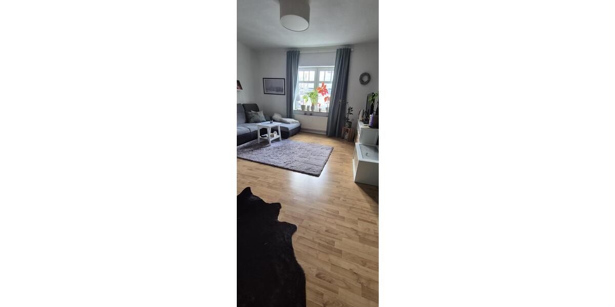 Etagenwohnung Sömmerda - 3 Zimmer, 91 m&sup2;, 700&euro; | Angebot:26279346