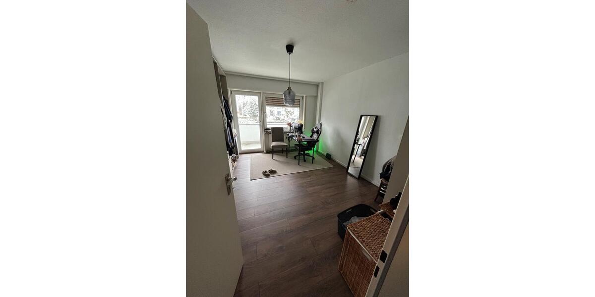 Etagenwohnung Wiesbaden Südost - 3 Zimmer, 93 m&sup2;, 1.510&euro; | Angebot:24813620