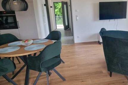 Moderne, stilvoll eingerichtete Wohnung im Dachgeschoss am Ortsrand von Glonn 2 zimmer