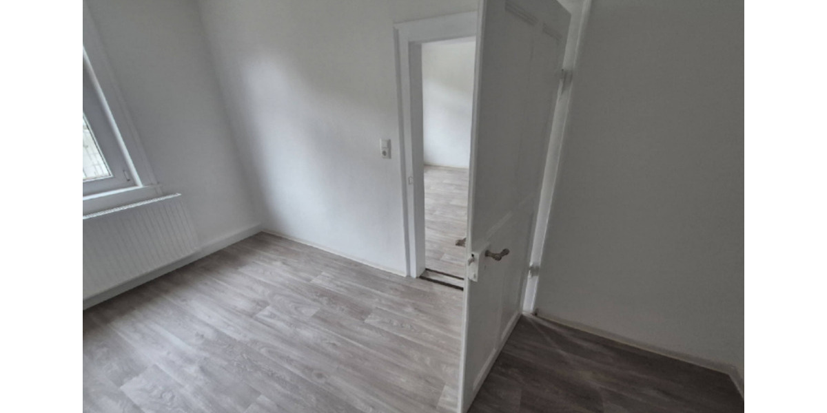 Etagenwohnung Ohrdruf - 3 Zimmer, 70 m&sup2;, 590&euro; | Angebot:22989592