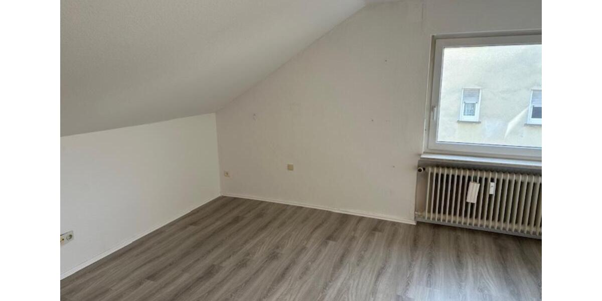Dachgeschoßwohnung Wertheim - 3 Zimmer, 70 m&sup2;, 560&euro; | Angebot:25350425