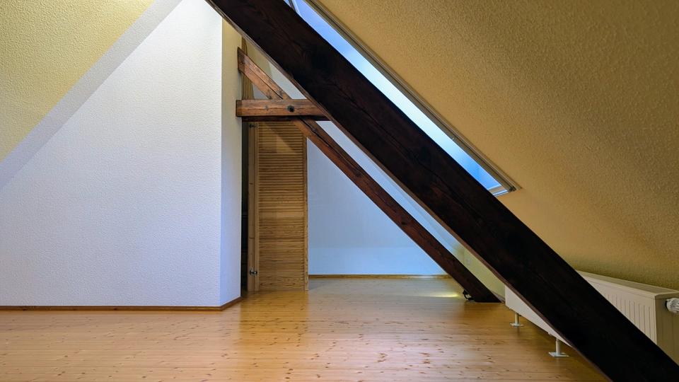 Dachgeschoßwohnung Bad Düben - 4 Zimmer, 100 m&sup2;, 800&euro; | Angebot:26383932