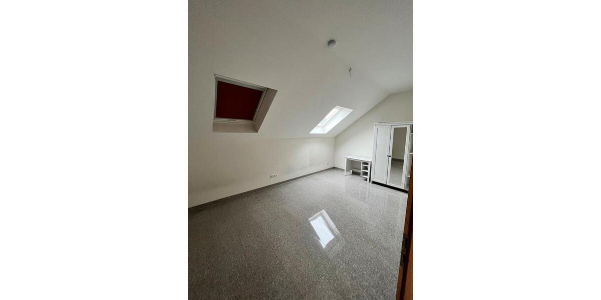 Reihenhaus ab ca. 01.07.2026, ‼️‼️LESEN ‼️‼️ 4 zimmer