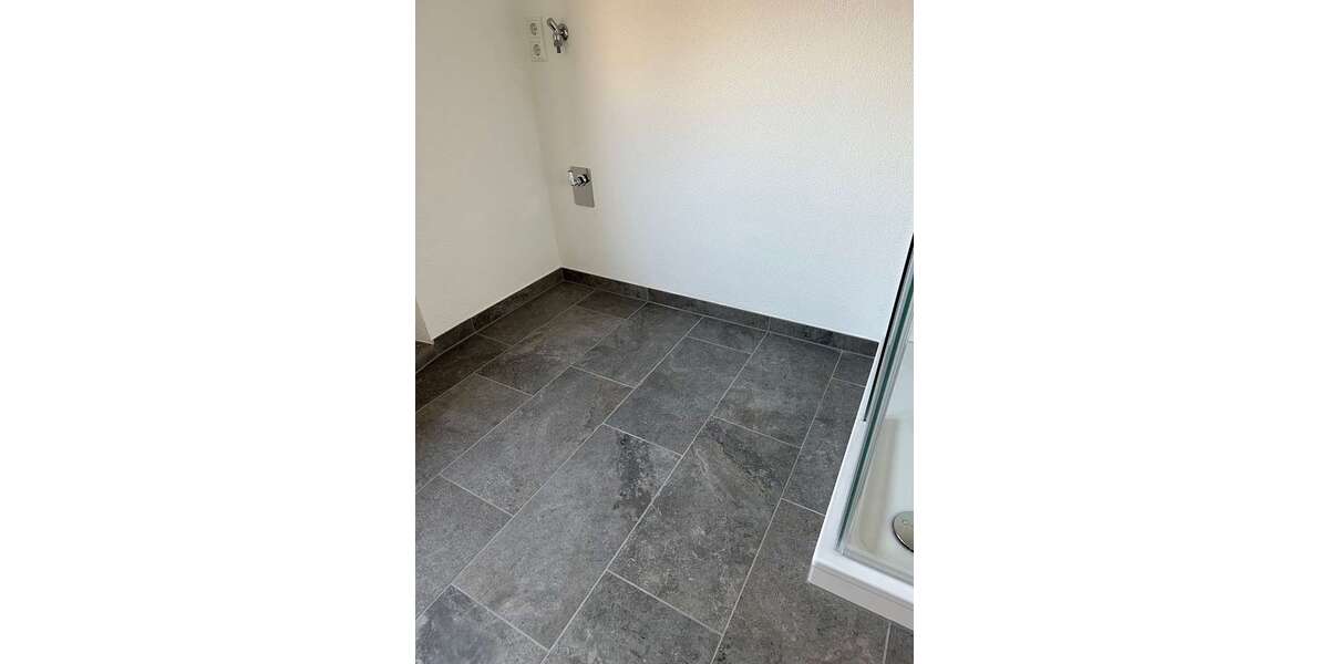 Wohnung zum Mieten in Pforzheim 930 € 95.4 m² 4 zimmer
