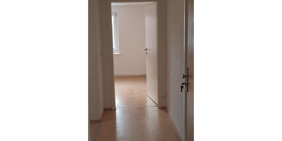 Dachgeschoßwohnung Neukieritzsch - 3 Zimmer, 46 m&sup2;, 360&euro; | Angebot:25305136