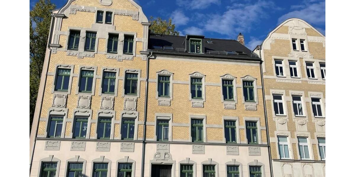 Gepflegte DG-Wohnung mit EINBAUKÜCHE, Balkon und Tageslicht-Bad ab 01.12. frei! 2 zimmer