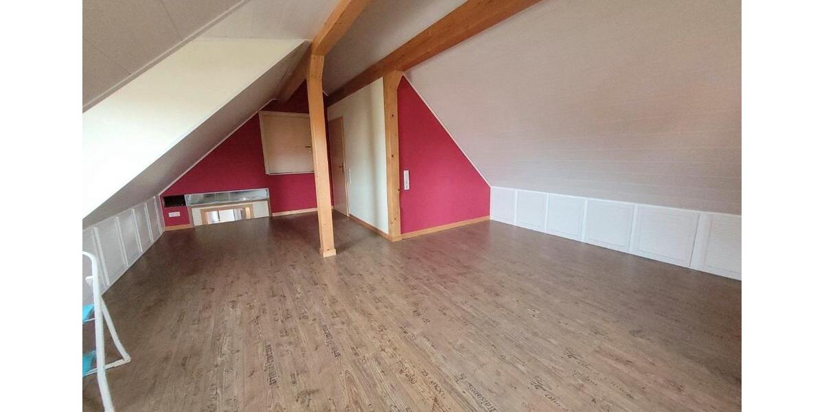 Bauernhaus, Landhaus Bad Hersfeld - 6 Zimmer, 194 m&sup2;, 1.060&euro; | Angebot:26486213