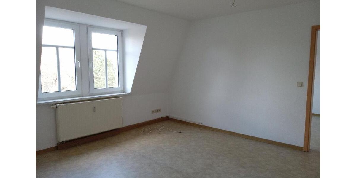 Etagenwohnung Bischofswerda - 2 Zimmer, 51 m&sup2;, 300&euro; | Angebot:25902835