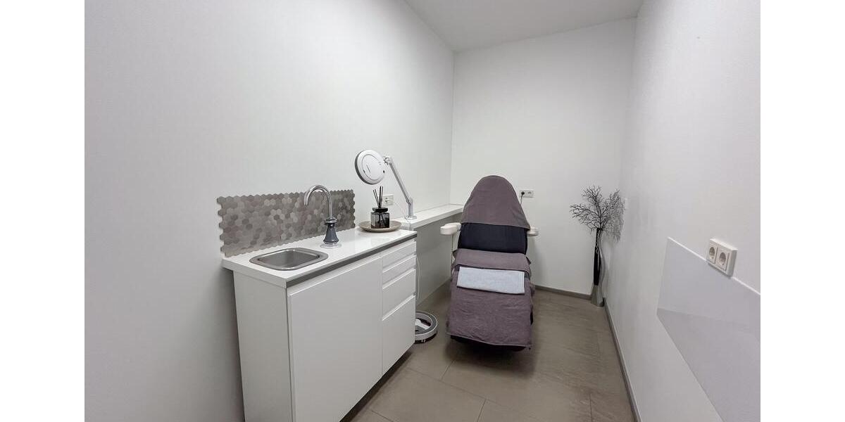 Gewerbeobjekt Troisdorf Altenrath - 1.490&euro; | Angebot:25896574