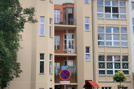7 Zimmer-Altbau-Wohnung in wunderschönem Denkmalobjekt zu vermieten!